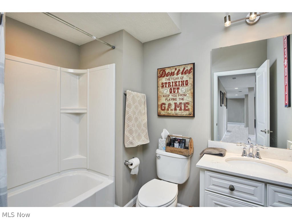 562 North Hametown Road Akron, OH 44333 - Photo 19 of 22 Gallery Image 19