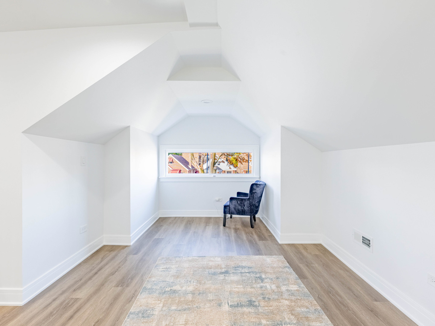 7755 South Wolcott Avenue Chicago, IL 60620 - Photo 19 of 39 a view of outdoor space with lounge chair