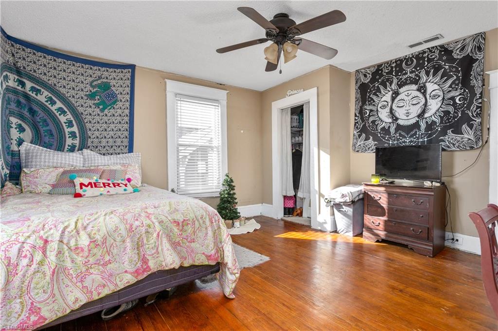 803 Carrick Street High Point, NC 27262 - Photo 29 of 34 Gallery Image 29