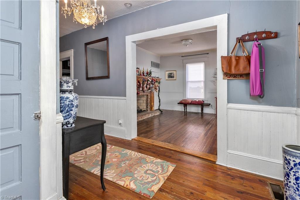 803 Carrick Street High Point, NC 27262 - Photo 6 of 34 Gallery Image 6