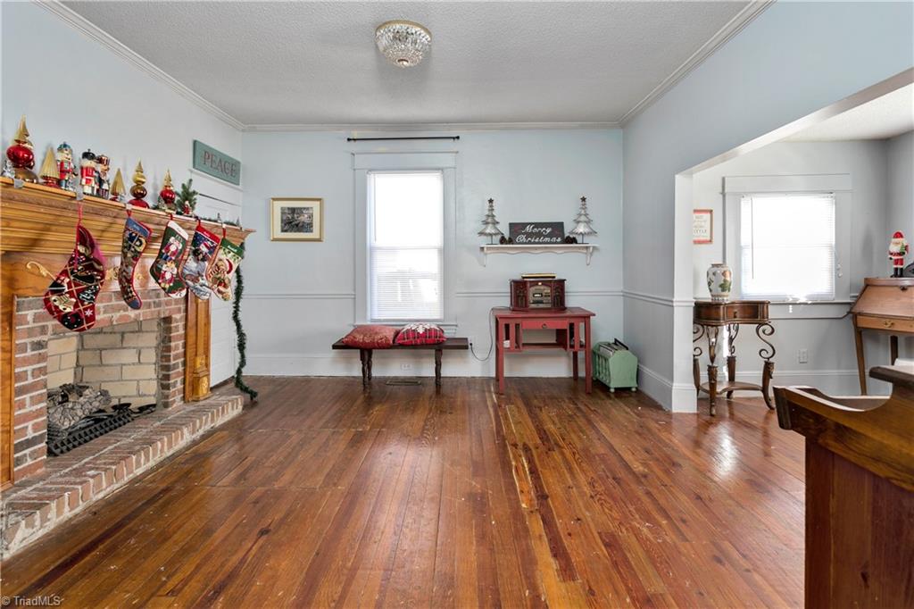 803 Carrick Street High Point, NC 27262 - Photo 8 of 34 Gallery Image 8