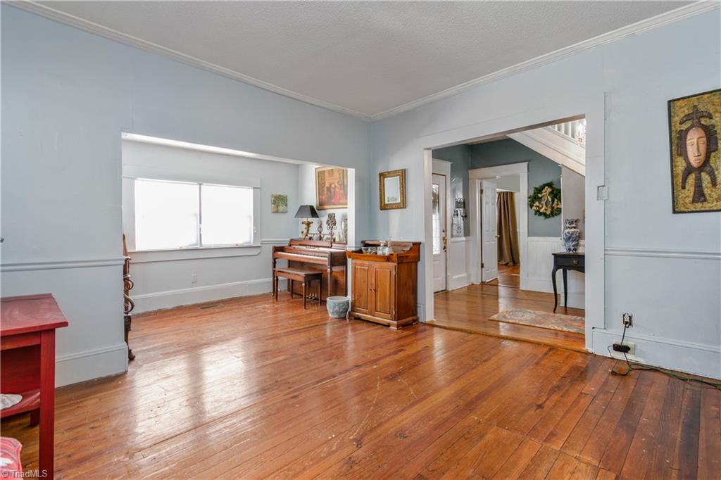 803 Carrick Street High Point, NC 27262 - Photo 10 of 34 Gallery Image 10