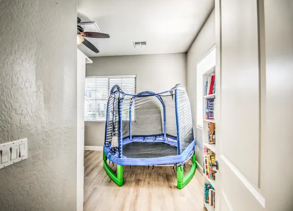 $3,700 | 2552 East Redwood Place, Chandler, AZ 85286