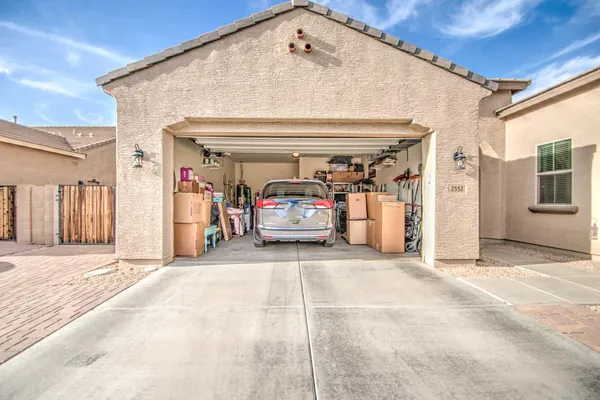 $3,700 | 2552 East Redwood Place, Chandler, AZ 85286