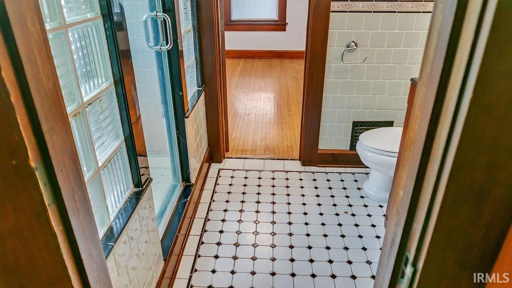 810 North Walnut Street Bloomington, IN 47404 - Photo 14 of 23