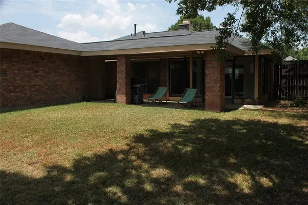 $2,575 | 2036 Sancerre Lane, Carrollton, TX 75007