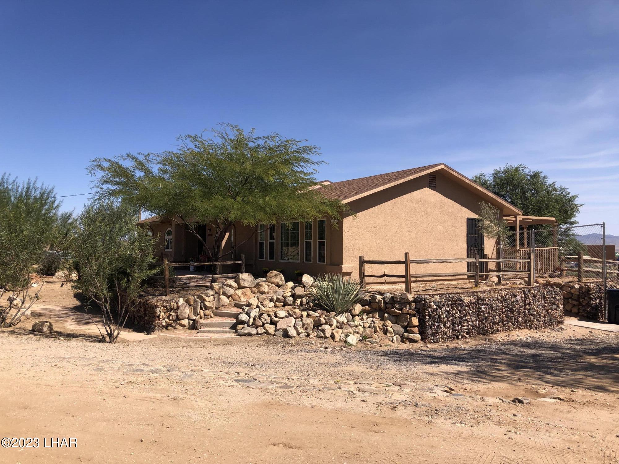 2272 East Valley View Road Kingman, AZ 86409 - Photo 8 of 51 IMG_8883