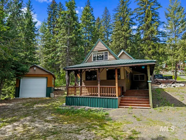 $425,000 | 567 West Mountain Road, Cascade, ID 83611