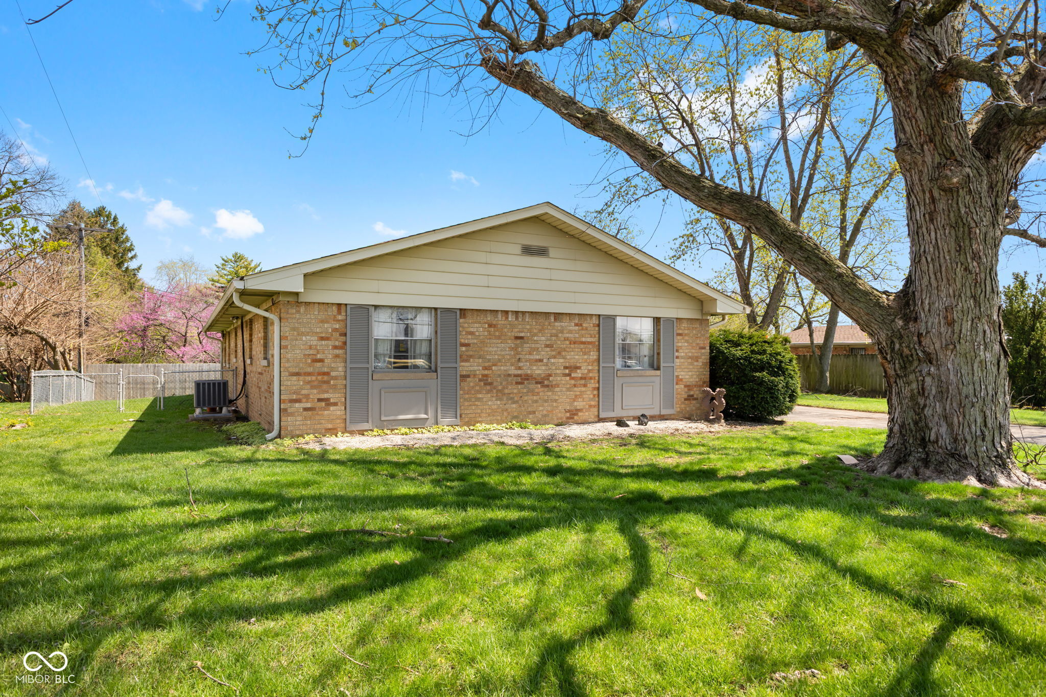 2753 North High School Road Indianapolis, IN 46224 - Photo 8 of 39