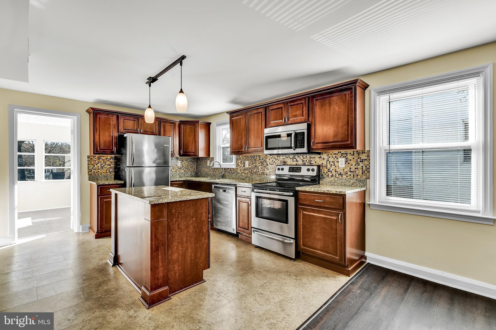 8007 Oakleigh Road Baltimore, MD 21234 - Photo 8 of 30
