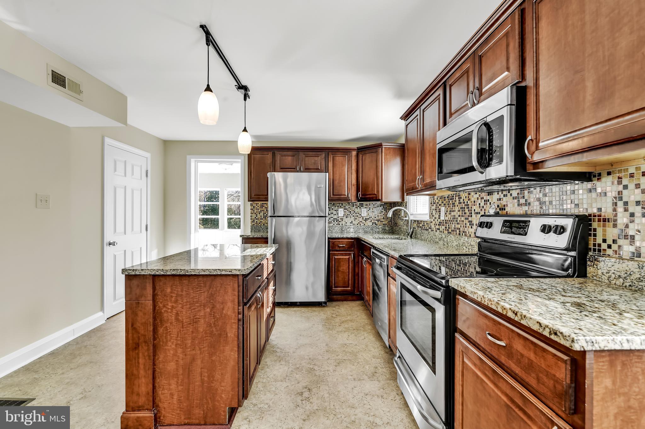 8007 Oakleigh Road Baltimore, MD 21234 - Photo 9 of 30