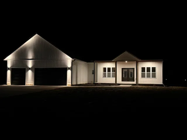 $479,900 | 692 Penrose Road, Dixon, IL 61021