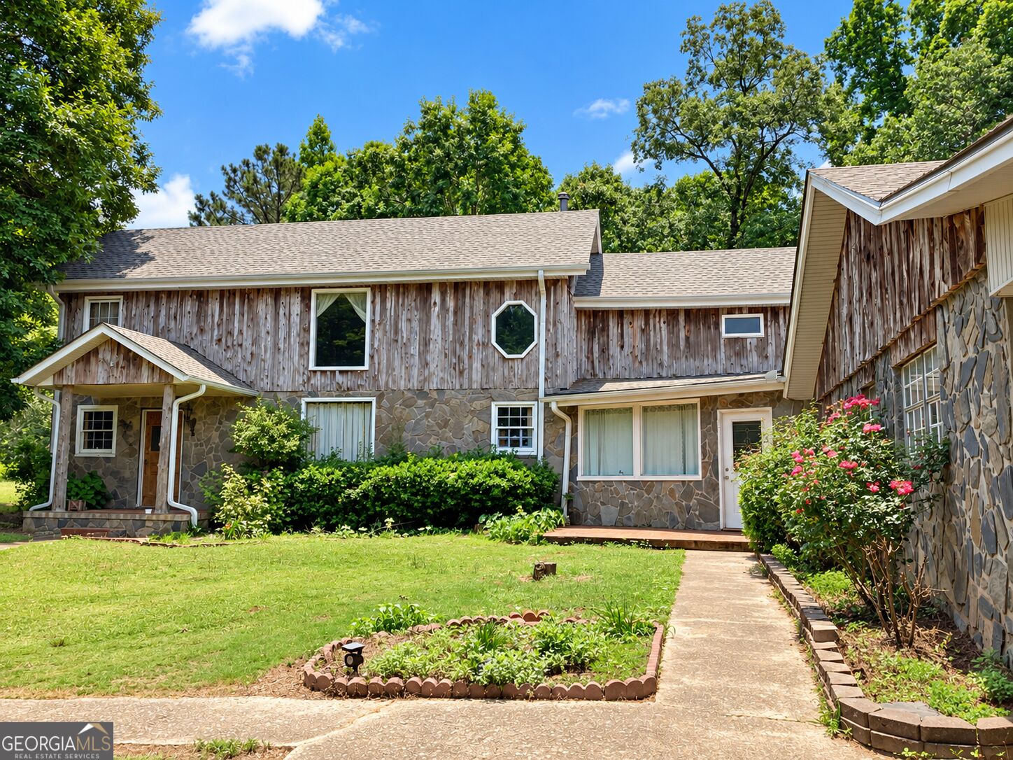 220 Ennis Road Barnesville, GA 30204 - Photo 3 of 50 Gallery Image 3