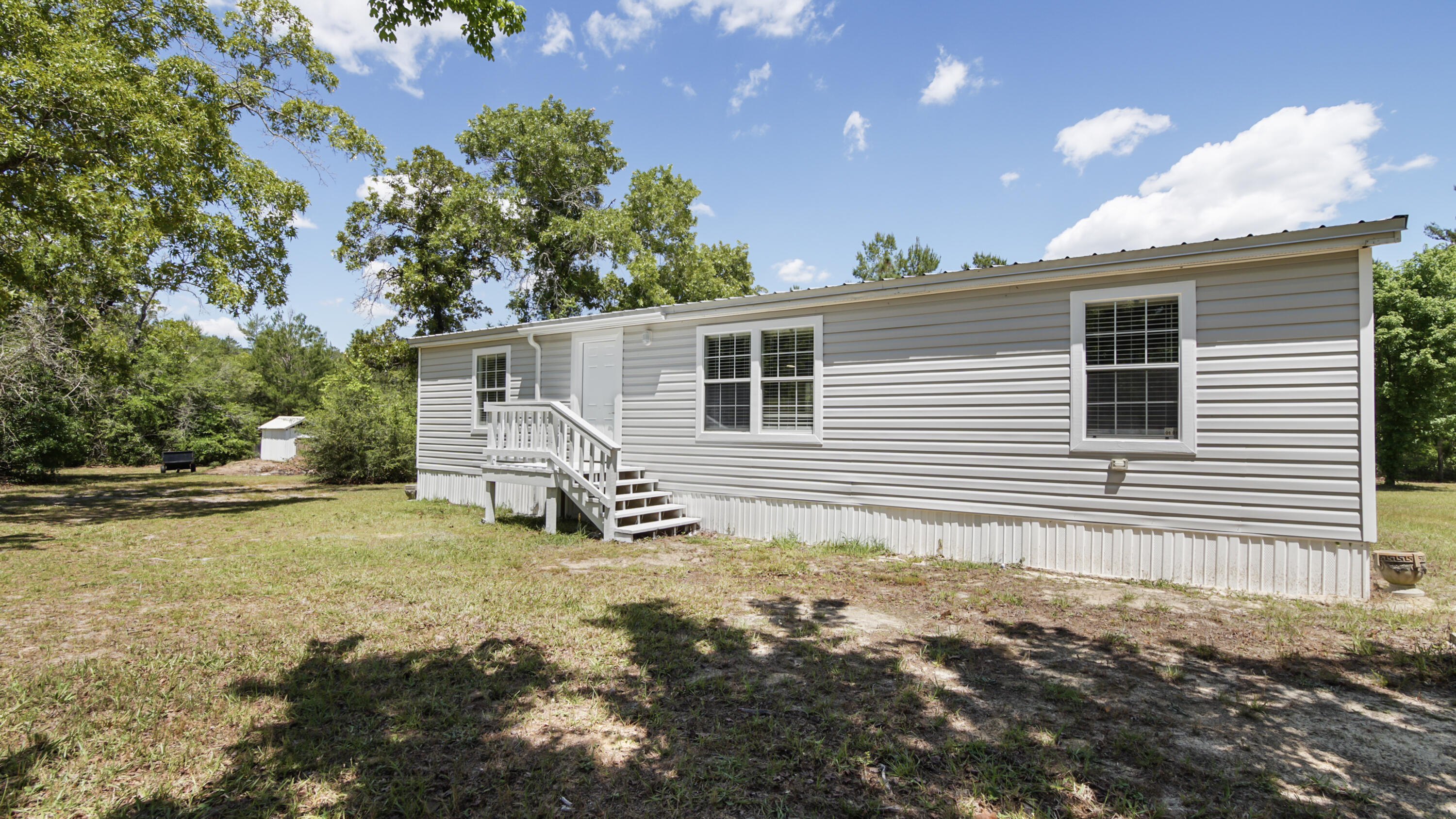 784 Delaware Road DeFuniak Springs, FL 32433 - Photo 4 of 43 DSC01253