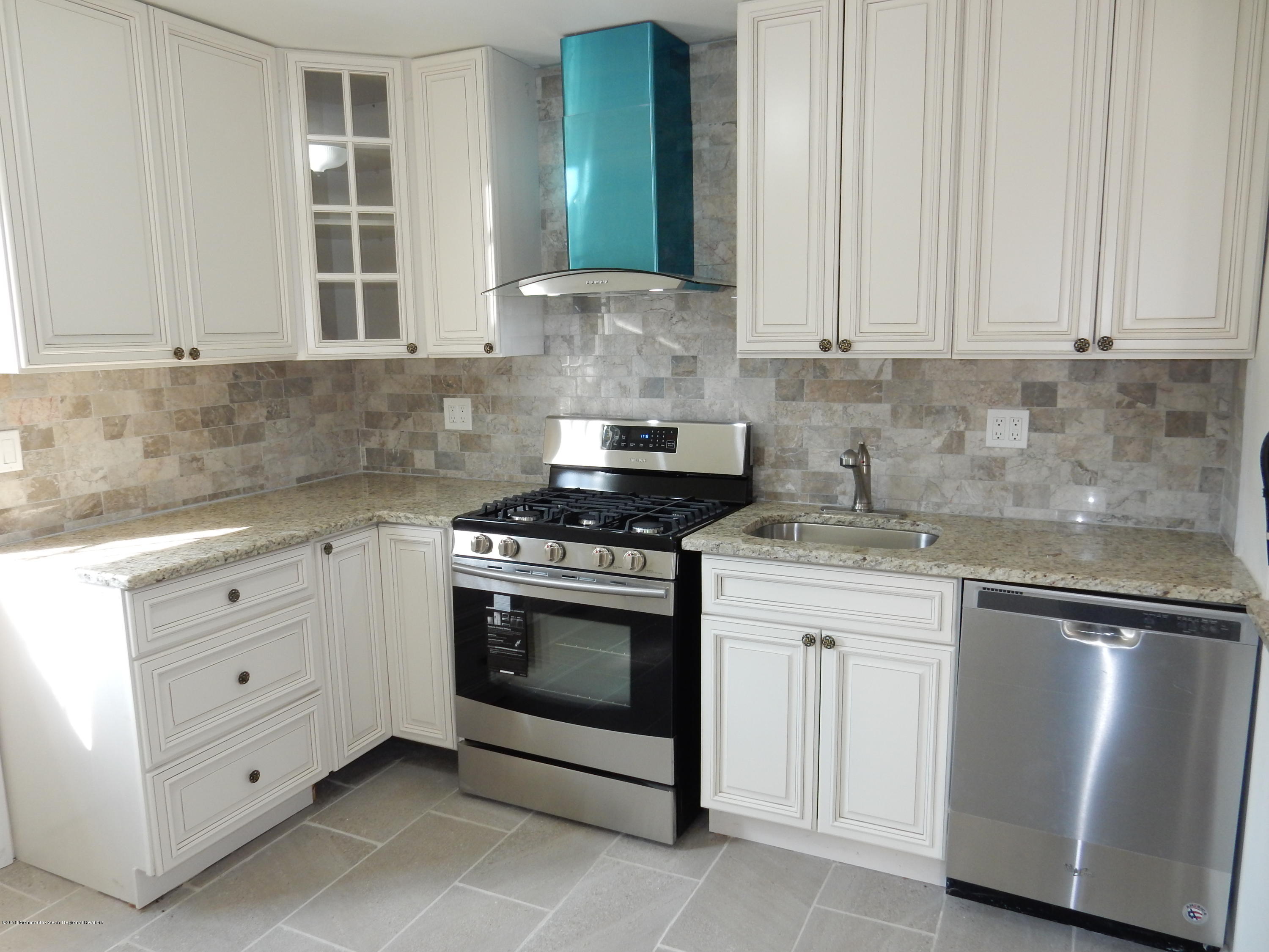 18 Cottrell Road Matawan, NJ 07747 - Photo 13 of 19 Kitchen b