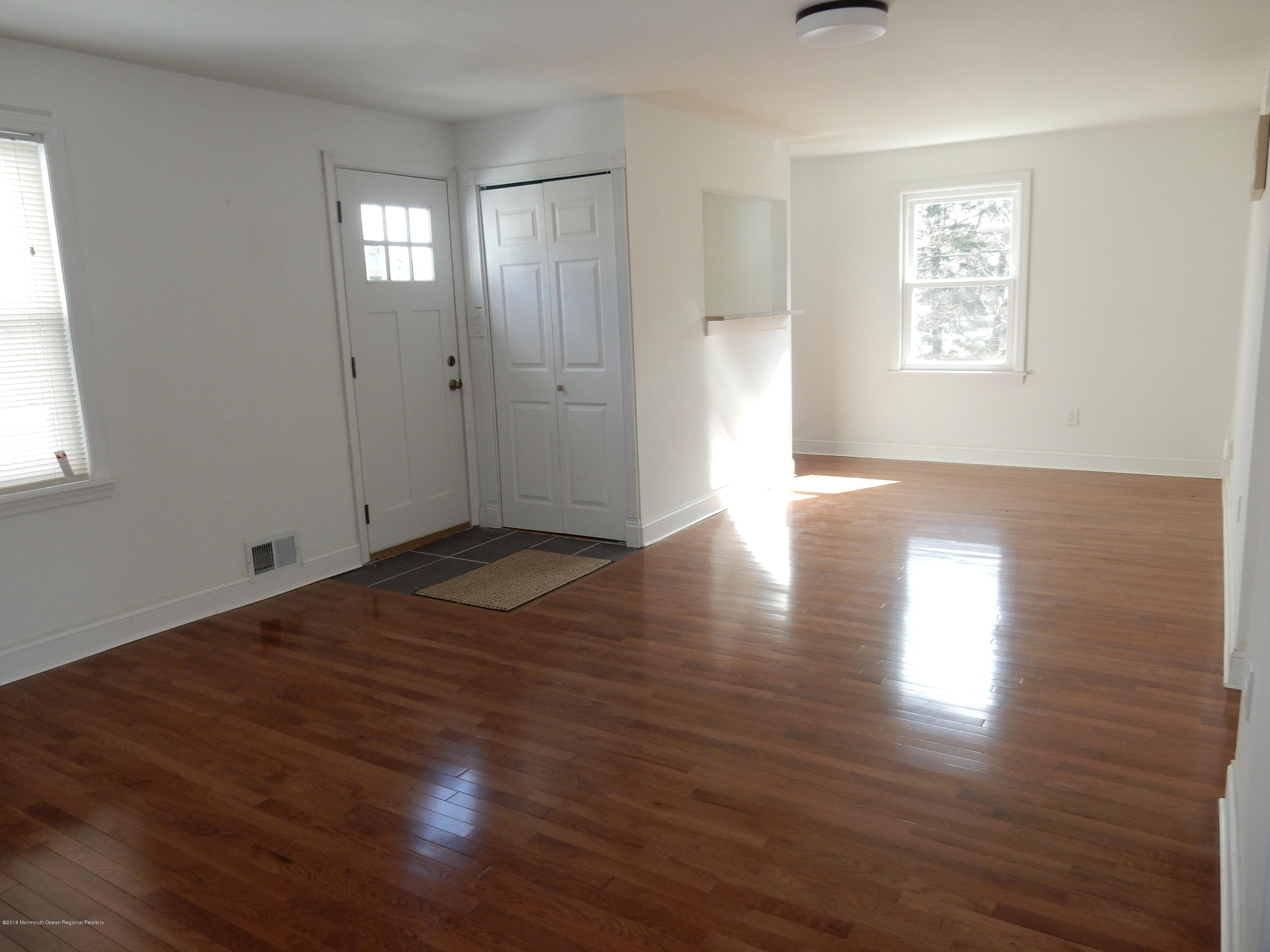 18 Cottrell Road Matawan, NJ 07747 - Photo 17 of 19 Living room b