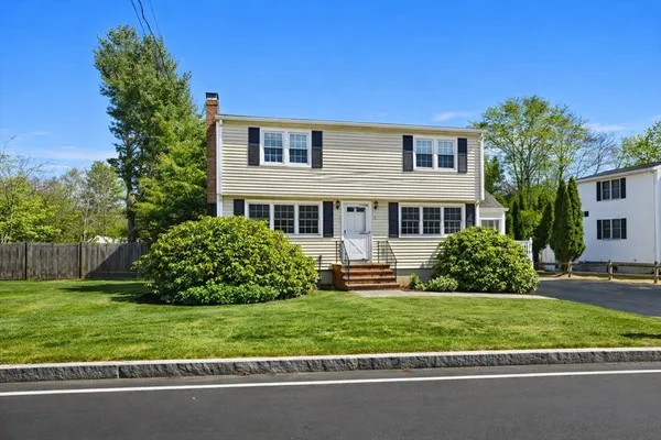 $850,000 | 9 Winter Street, Burlington, MA 01803