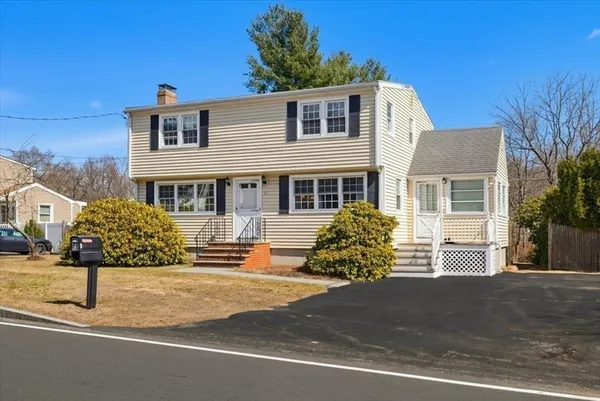$850,000 | 9 Winter Street, Burlington, MA 01803