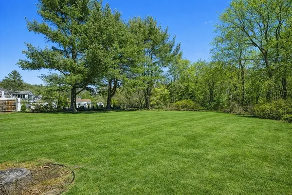 $850,000 | 9 Winter Street, Burlington, MA 01803