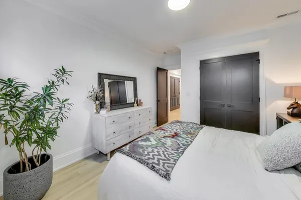 $999,000 | 1363 West Hubbard Street, Unit 1, Chicago, IL 60642