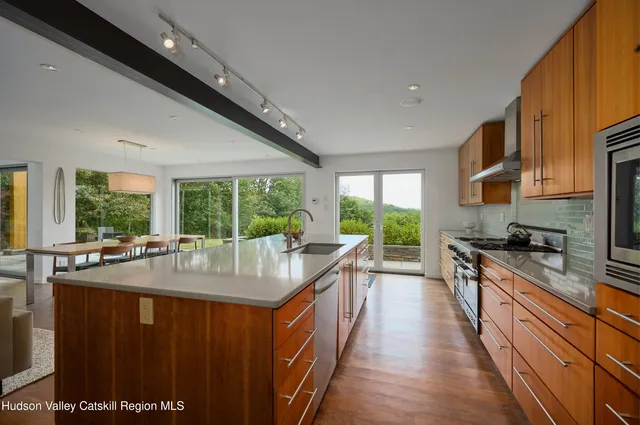 $4,495,000 | 33 Ford Road, Old Chatham, NY 12136