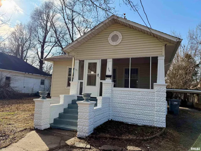 $124,500 | 503 Pennsylvania Avenue, Carterville, IL 62918