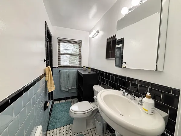 $4,200 | 9 Reservoir Road, Unit 1, Brookline, MA 02467