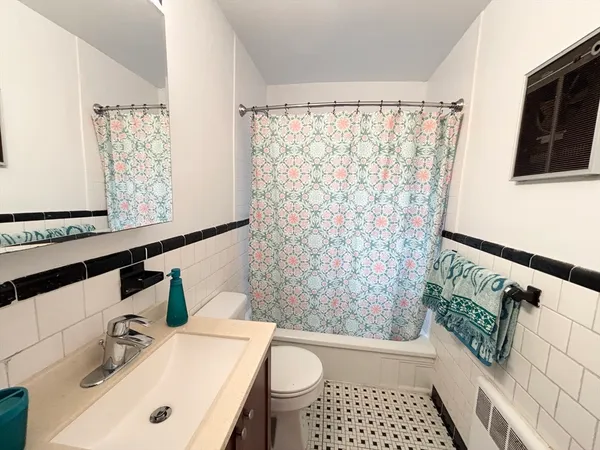 $4,200 | 9 Reservoir Road, Unit 1, Brookline, MA 02467