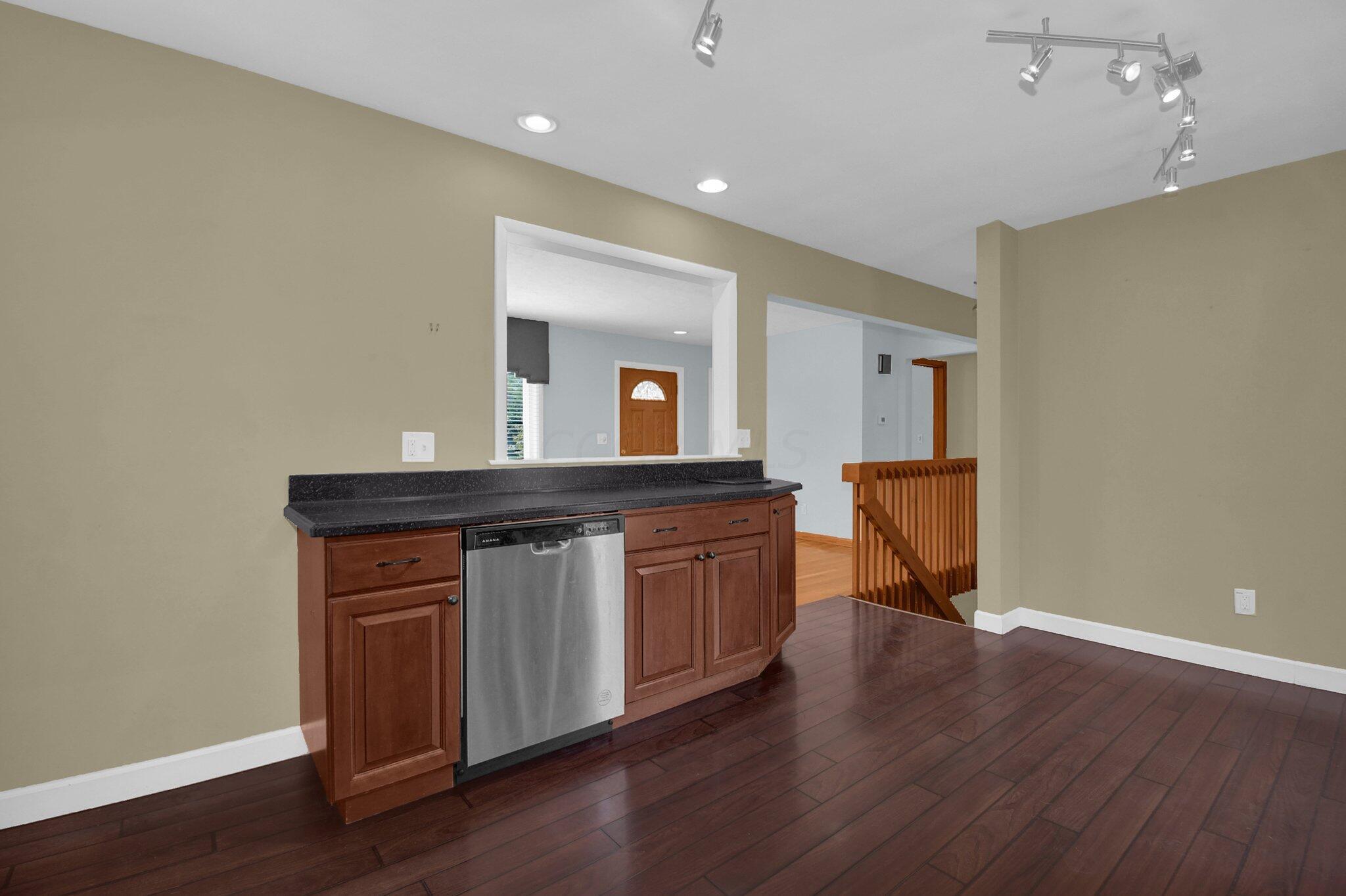 160 Edwards Road Johnstown, OH 43031 - Photo 8 of 26 8-web-or-mls-160-edwards-rd