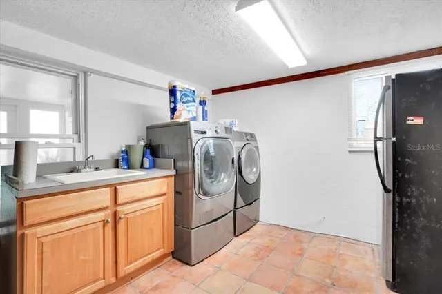 $850,000 | 4811 26th Avenue West, Bradenton, FL 34209