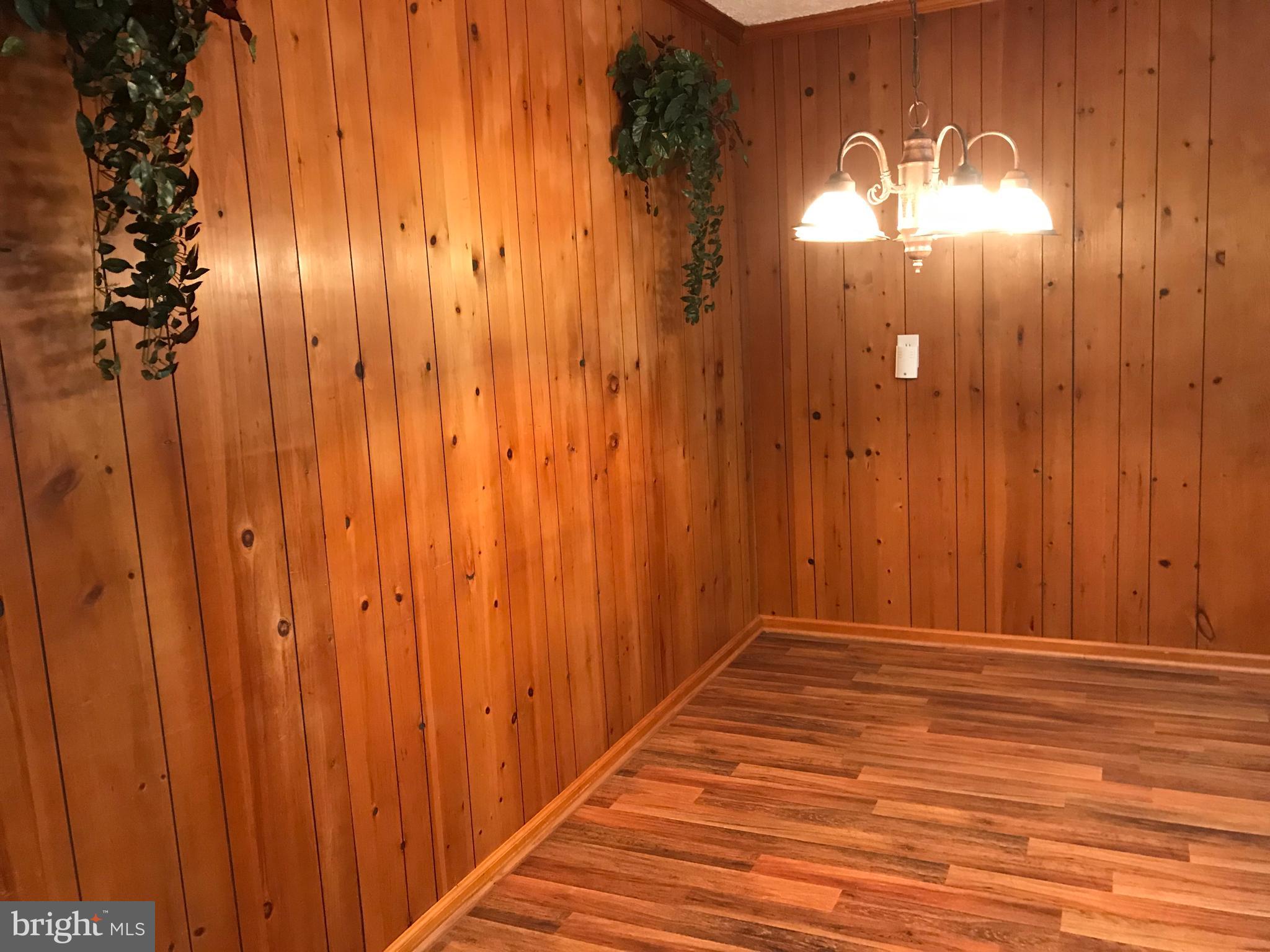 7133 Burr Hill Road Rhoadesville, VA 22542 - Photo 3 of 14 Dining Area