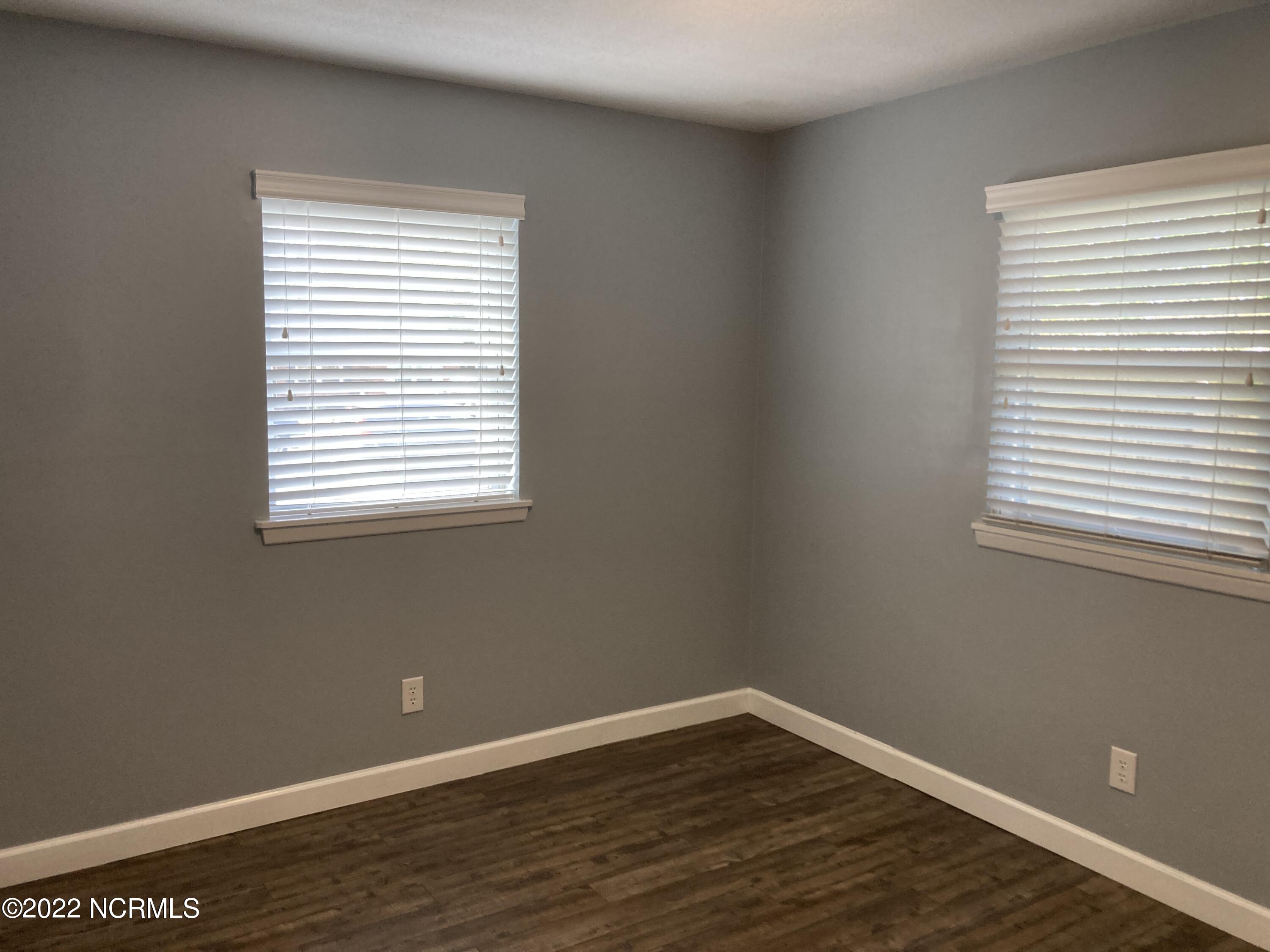 306 Burbank Road Wilmington, NC 28412 - Photo 13 of 23 IMG_2975
