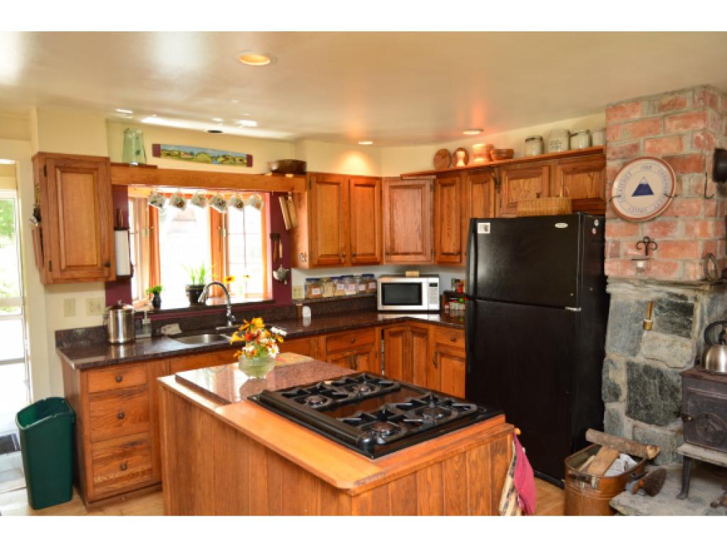 388 Kearsarge Road Conway, NH 03860 - Photo 6 of 27