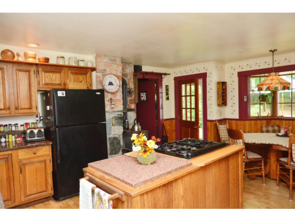 388 Kearsarge Road Conway, NH 03860 - Photo 7 of 27