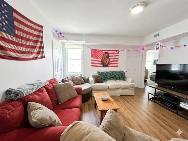 $825,000 | 10 Spring Street, Taunton, MA 02780