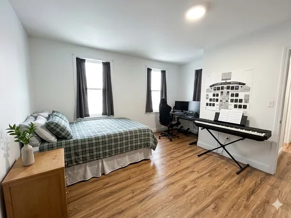 $825,000 | 10 Spring Street, Taunton, MA 02780