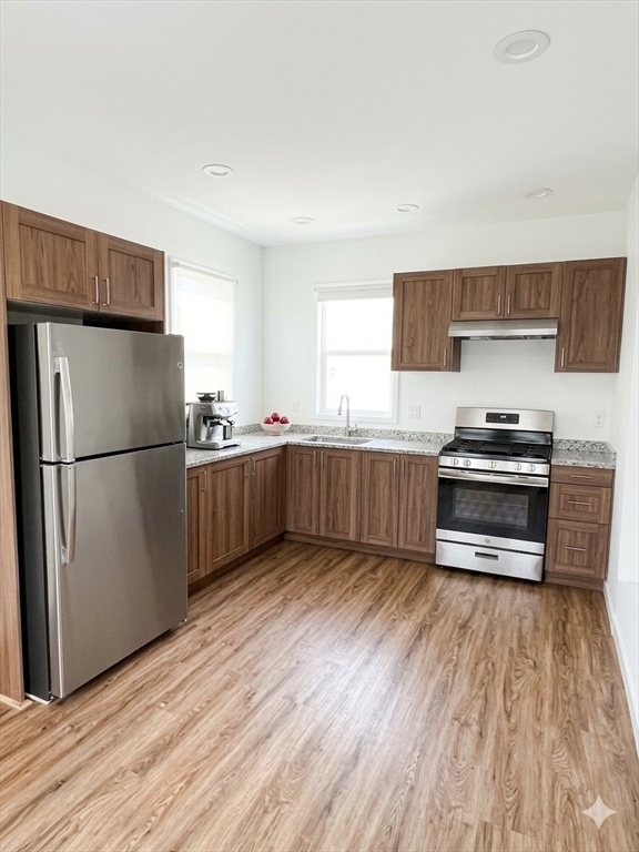 10 Spring Street Taunton, MA 02780 - Photo 2 of 24