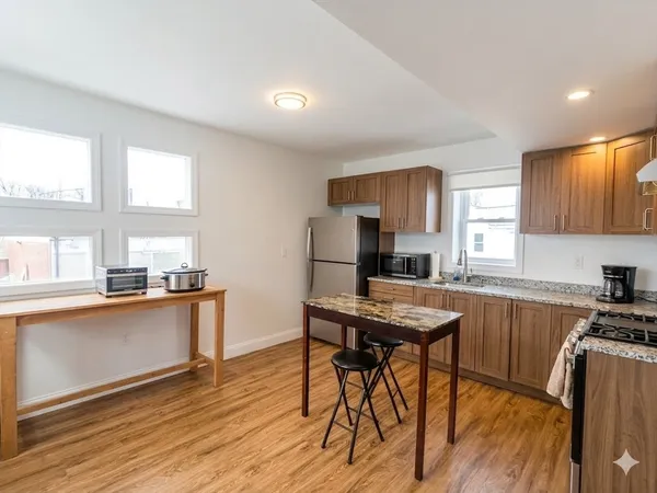 $825,000 | 10 Spring Street, Taunton, MA 02780