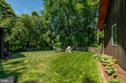 $1,900,000 | 4715 38th Street North, Arlington, VA 22207