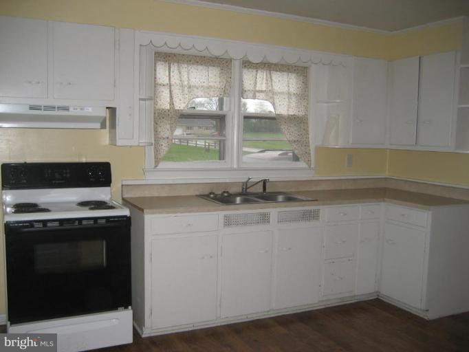 2677 Summit Point Road Summit Point, WV 25446 - Photo 2 of 3 Kitchen