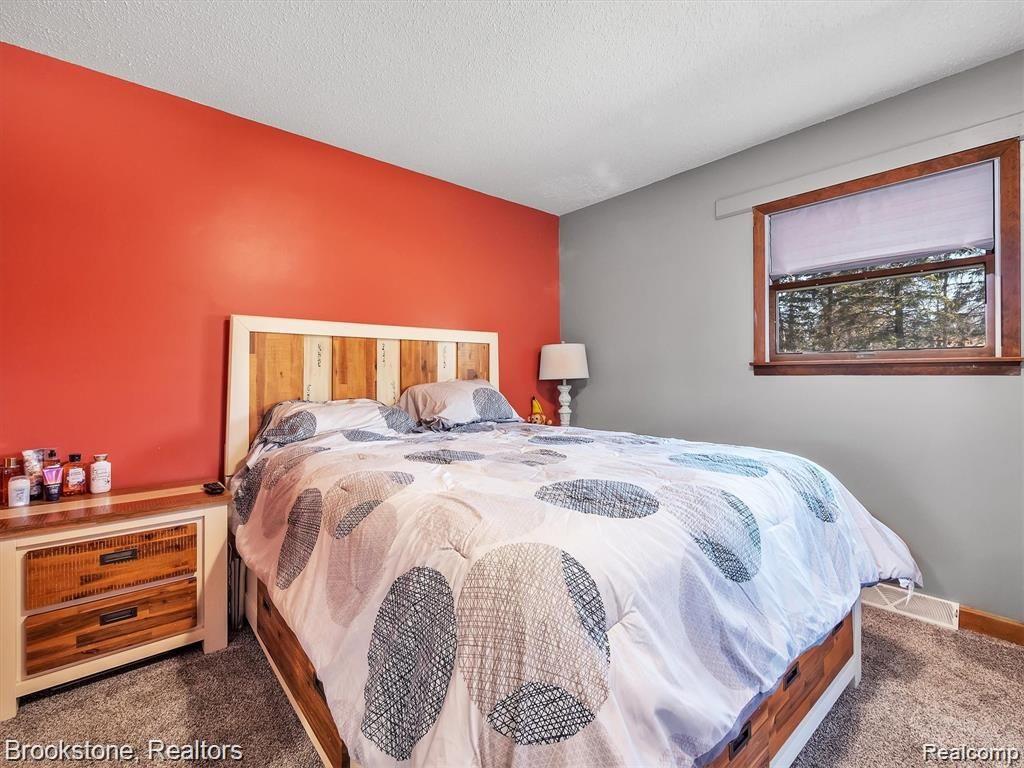 8056 Washburn Road Goodrich, MI 48438 - Photo 27 of 45 27-8056-Washburn-Rd-WindowStill-Real-Estate-Photography-27.jpg