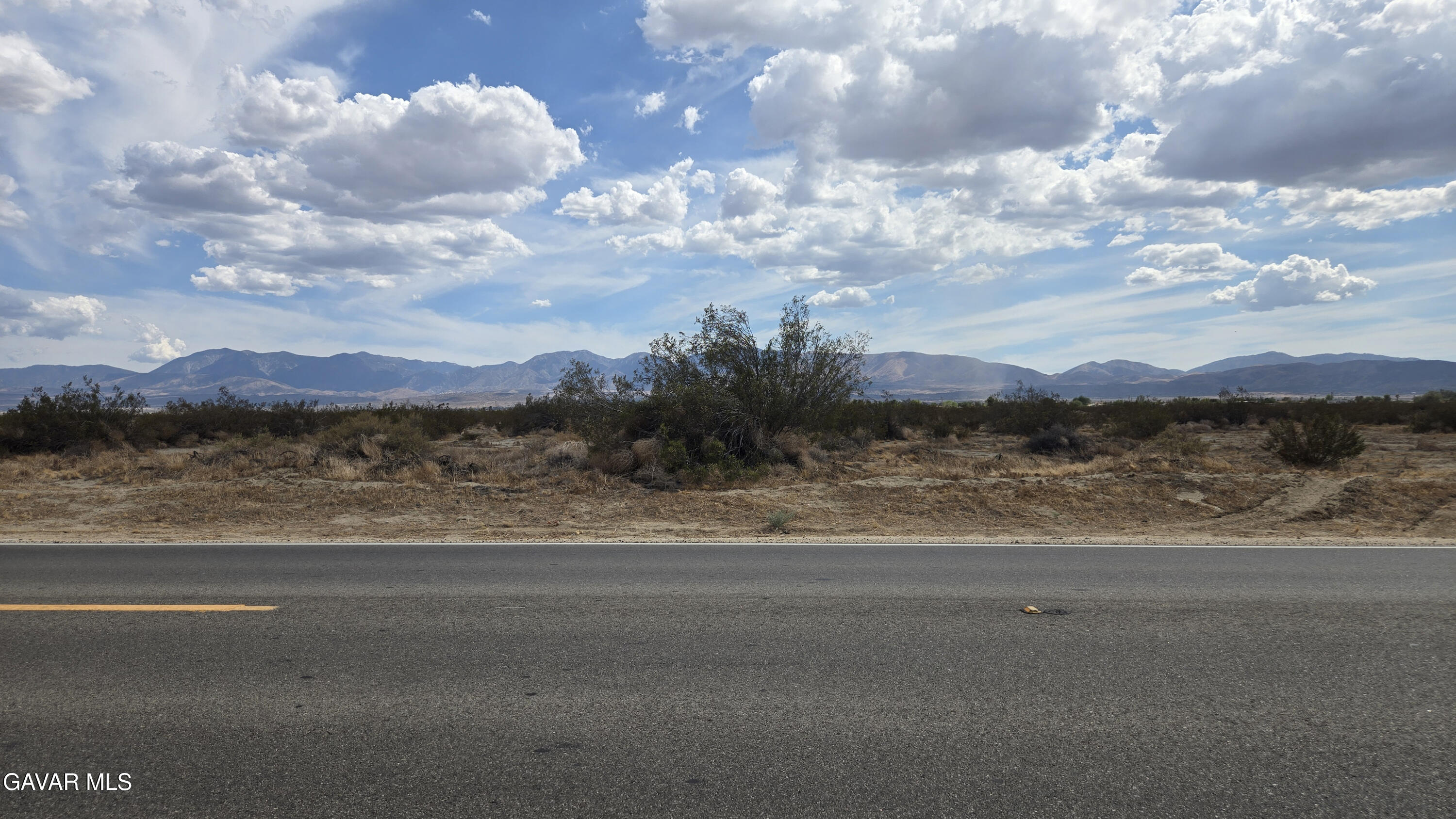 Palmdale Boulevard East Littlerock, CA 93543 - Photo 10 of 34 a view of a city with lots of green space