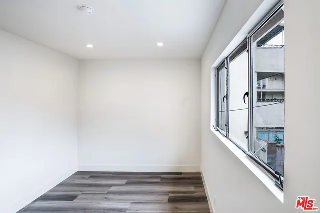 $4,400 | 11725 Darlington Avenue, Unit 8, Los Angeles, CA 90049