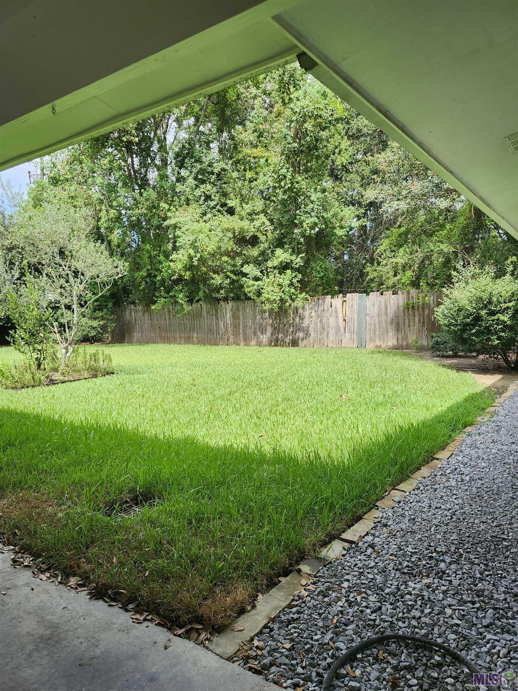 8137 Brandon Drive Baton Rouge, LA 70809 - Photo 4 of 15 Gallery Image 4
