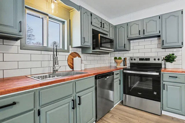 $179,900 | 142 Mill Street, Ionia, MI 48846