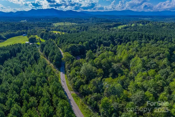 $183,330 | 135 Medford Road, Tryon, NC 28782