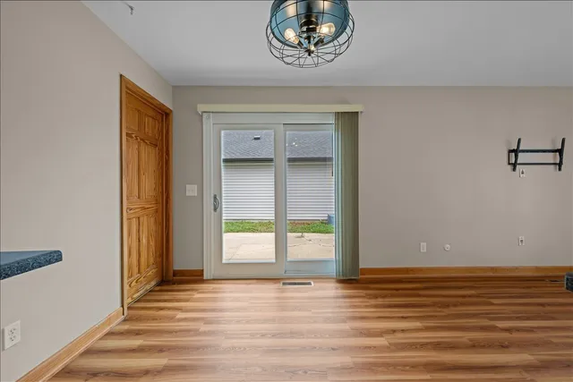 $270,000 | 124 Heathgate Road, Montgomery, IL 60538