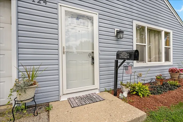 $270,000 | 124 Heathgate Road, Montgomery, IL 60538