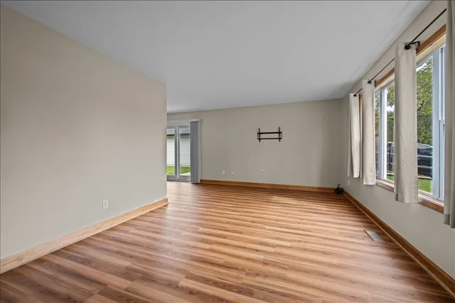 $270,000 | 124 Heathgate Road, Montgomery, IL 60538