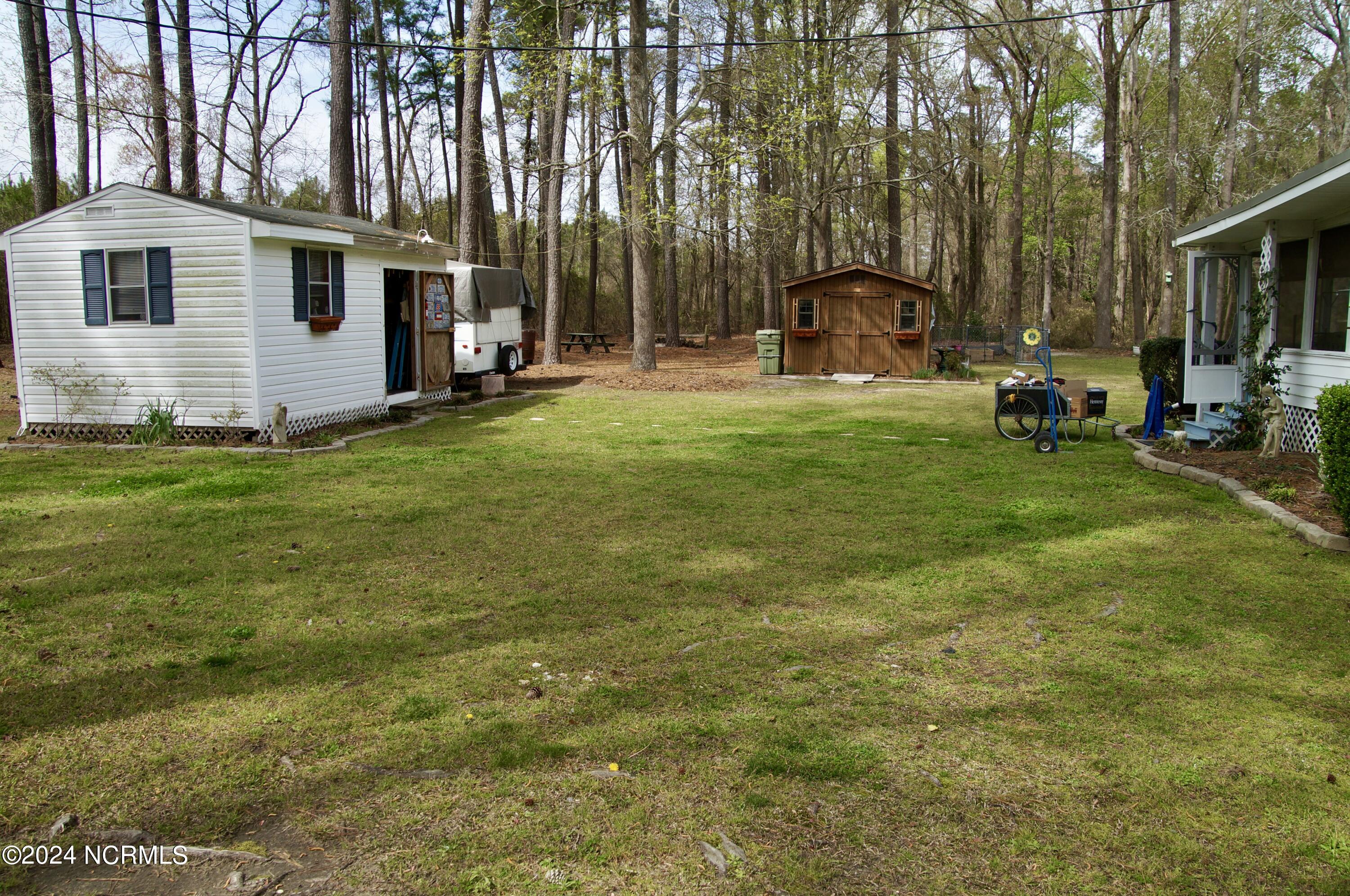 740 Taylor Heath Road Kinston, NC 28501 - Photo 8 of 37 DSC05728